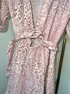 Blush-Pink w/soft pinkish brown pattern.💕 Tie-Front (or back) Ruffle Mini Dress
